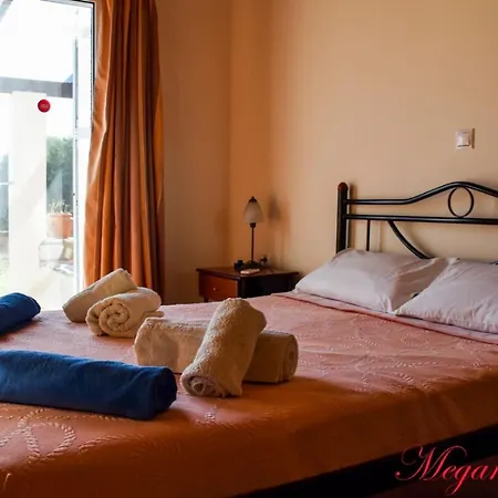 Villa Meganissi Dimitris *